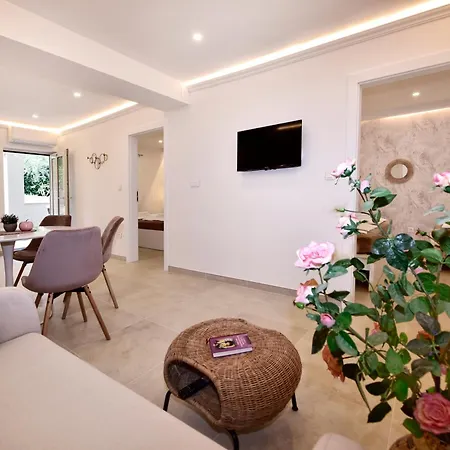 Jasmina Apartment Porec