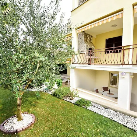 Apartment Jasmina *