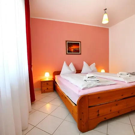 Jasmina Apartment *