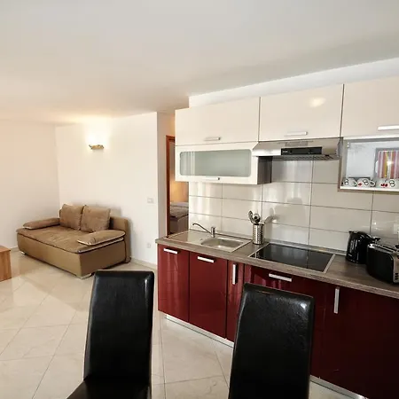 Jasmina Apartment Porec